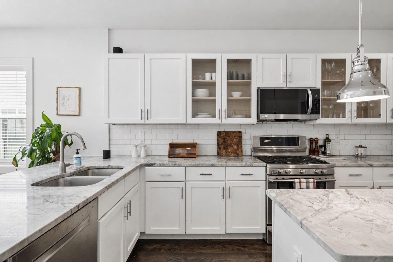 1717A 5th Ave, N Nashville TN 37208
