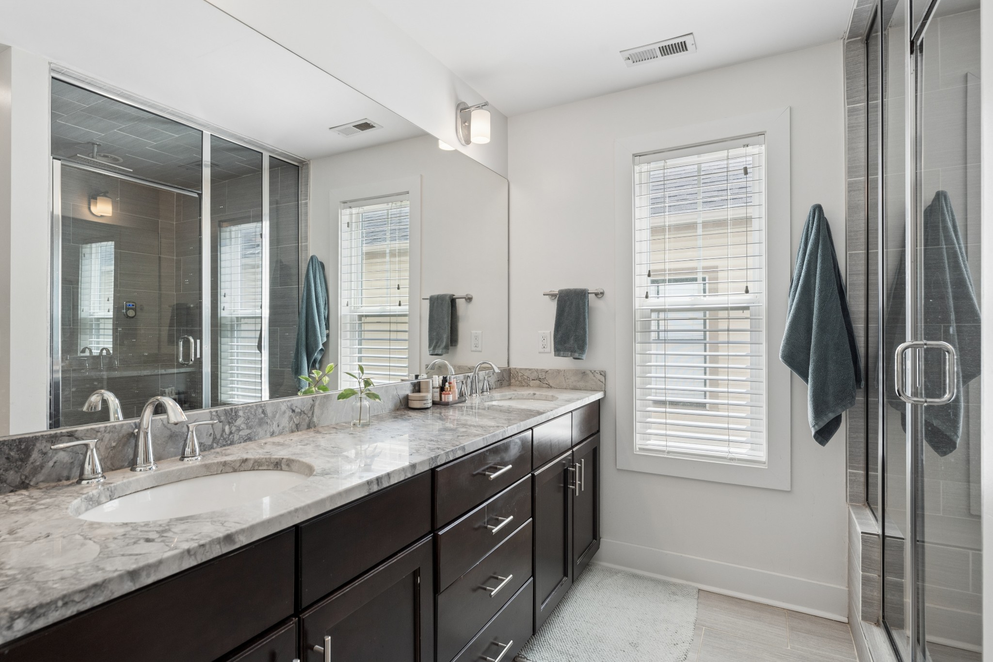 1717A 5th Ave, N Nashville TN 37208