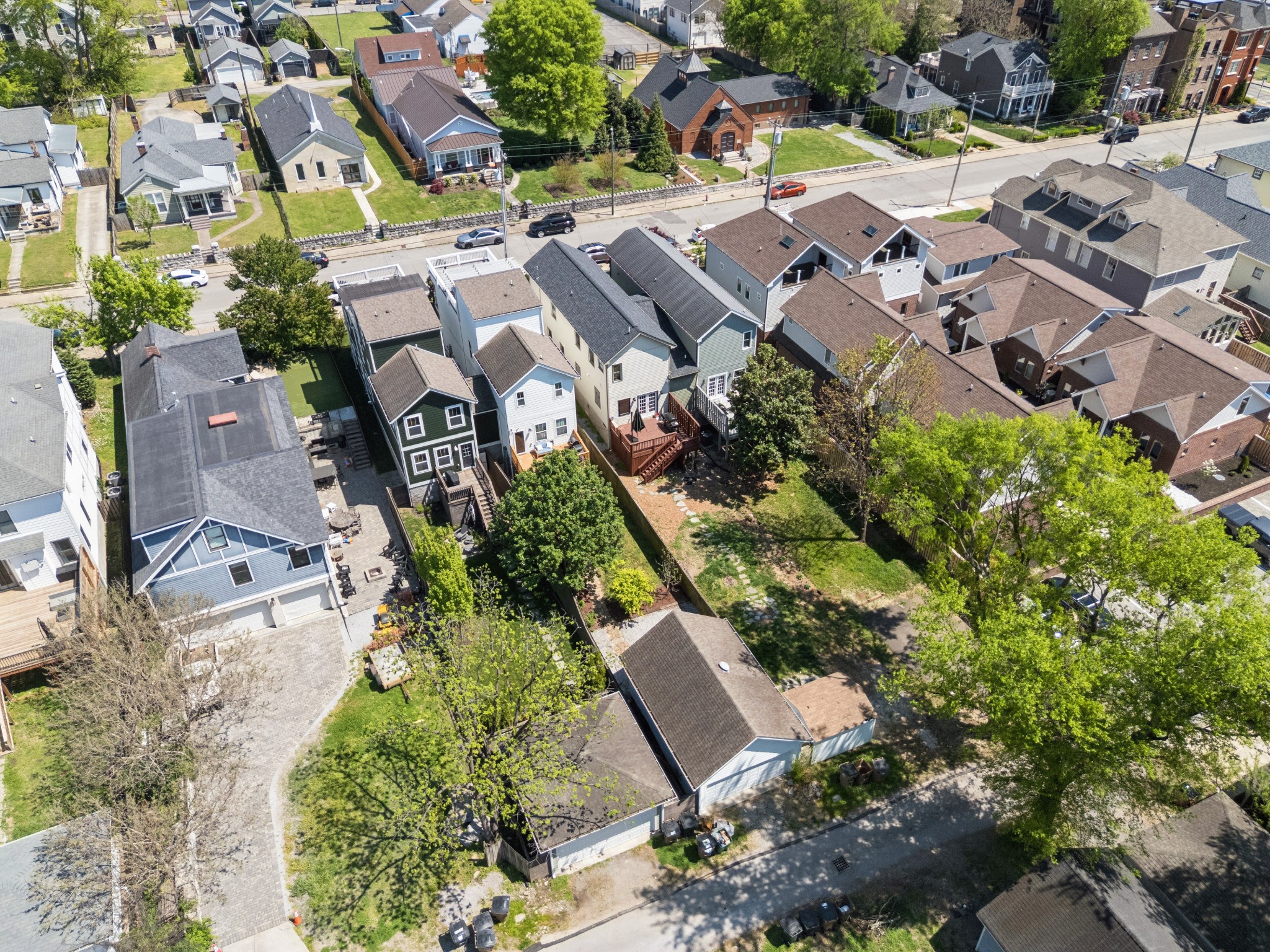 1717A 5th Ave, N Nashville TN 37208