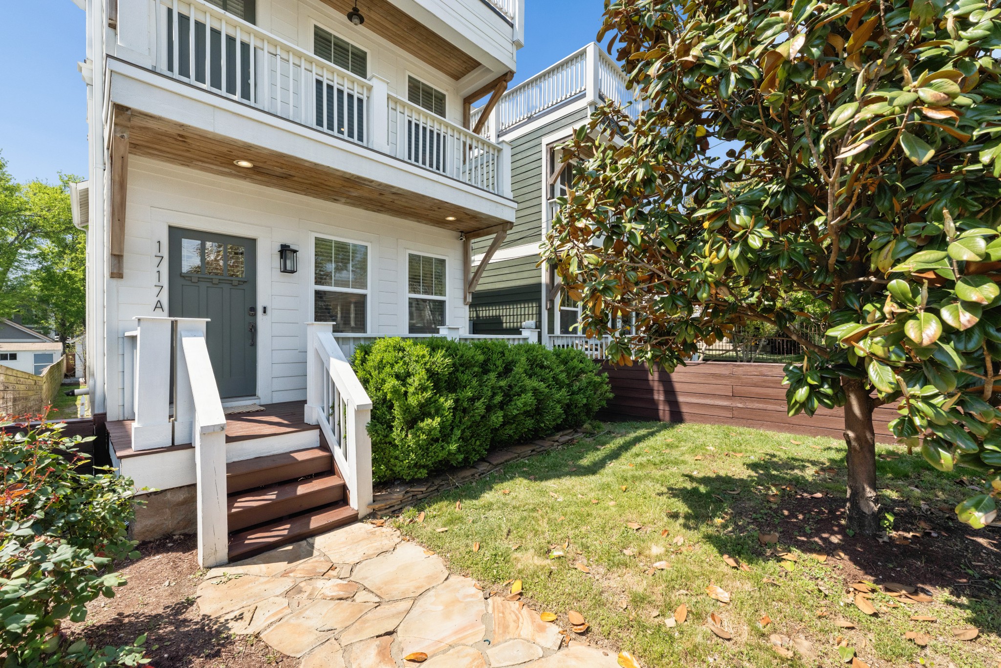 1717A 5th Ave, N Nashville TN 37208