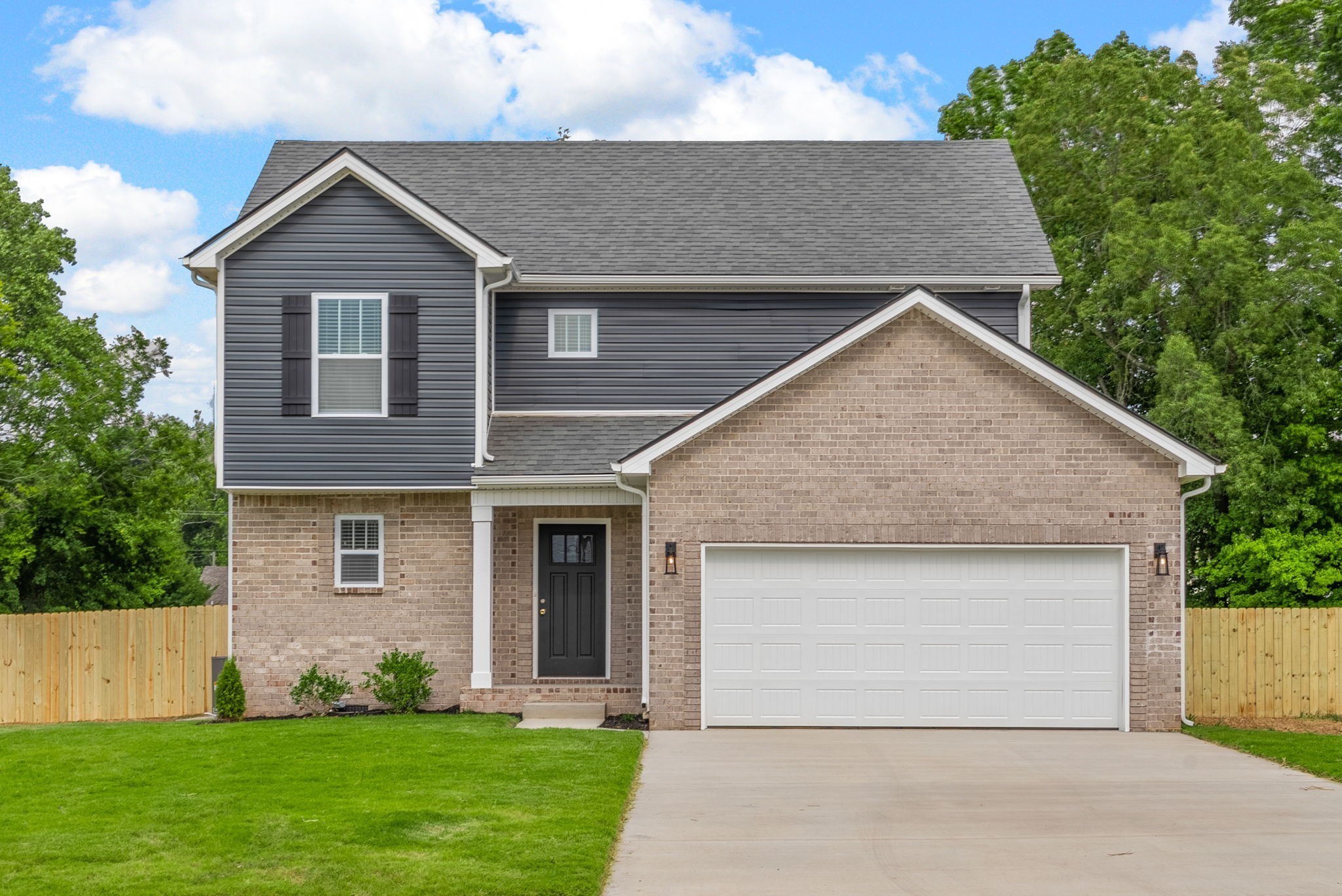 689 S Forest Brook Court Clarksville TN 37042
