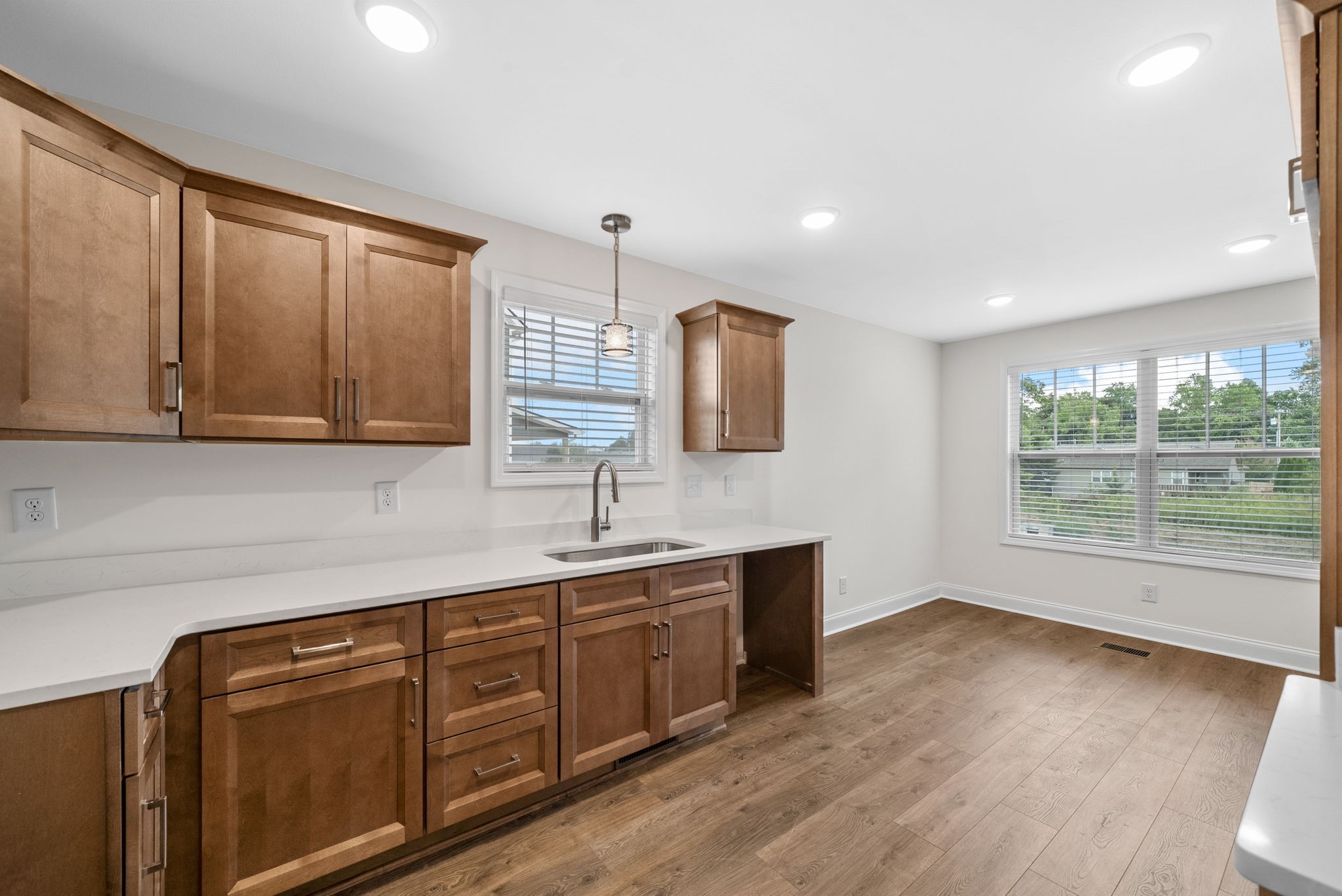 689 S Forest Brook Court Clarksville TN 37042