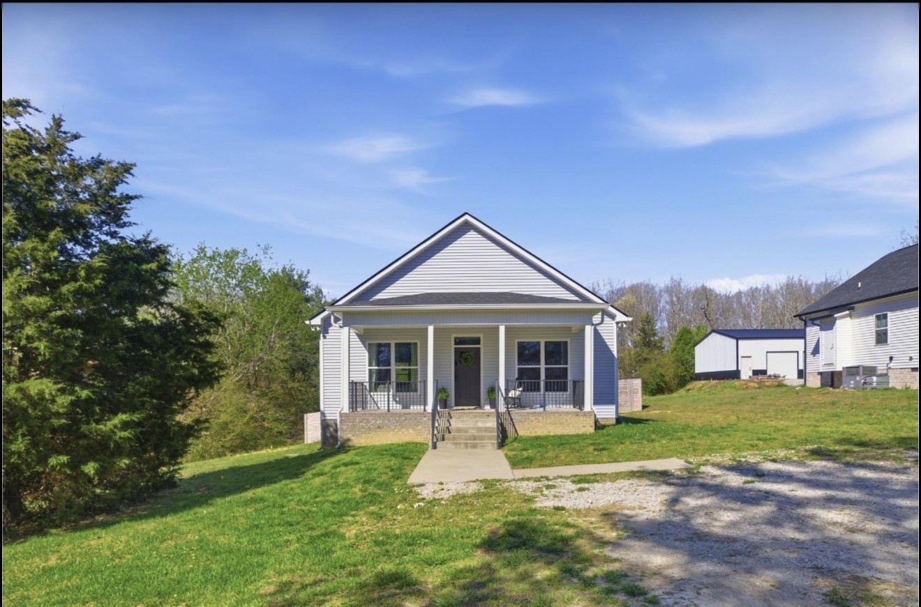 1030 Oak Drive White Bluff TN 37187