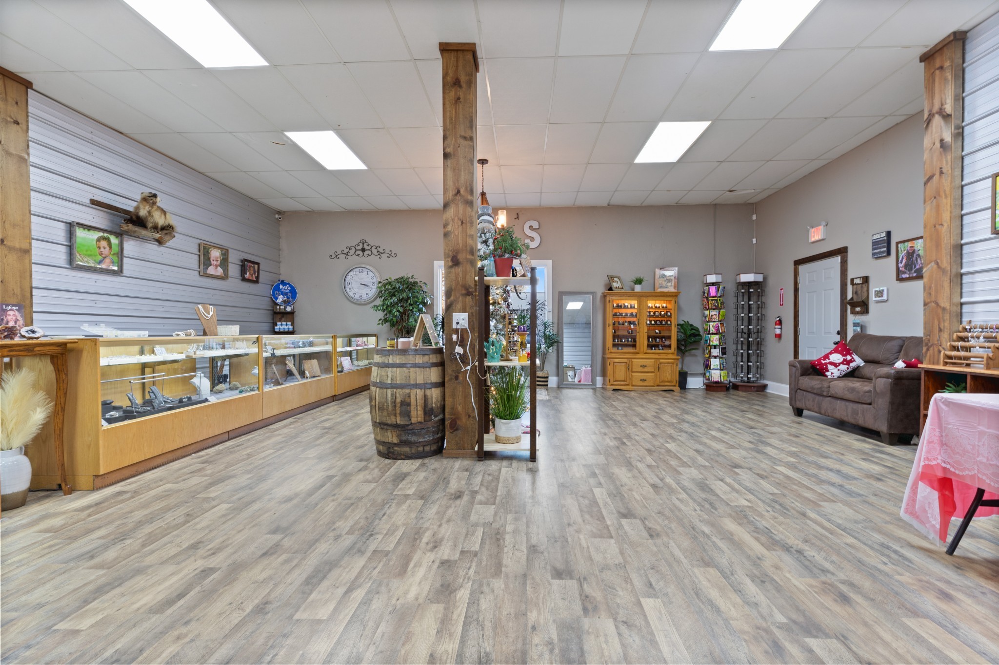 114 N Church Street Waverly TN 37185