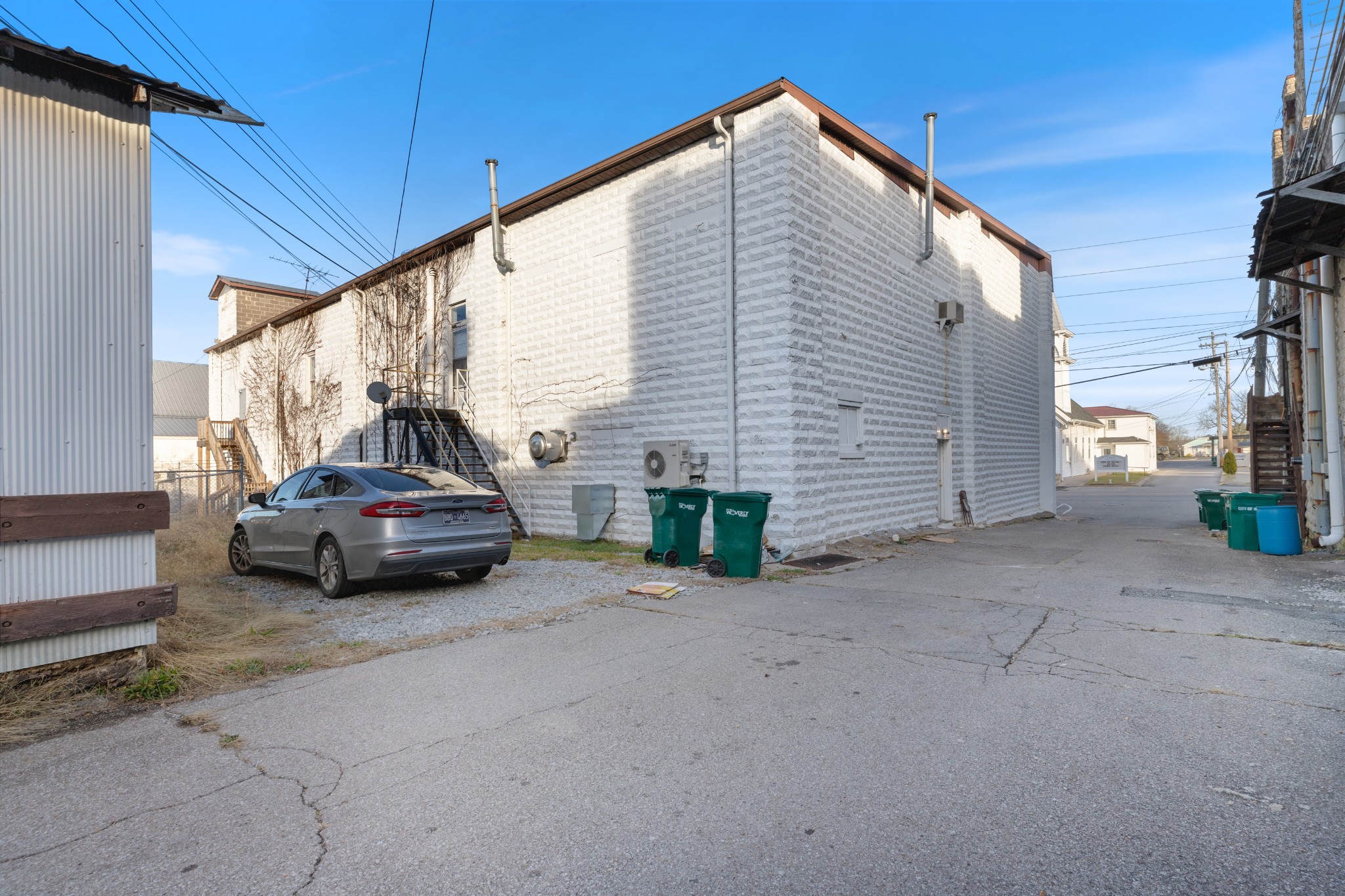 114 N Church Street Waverly TN 37185