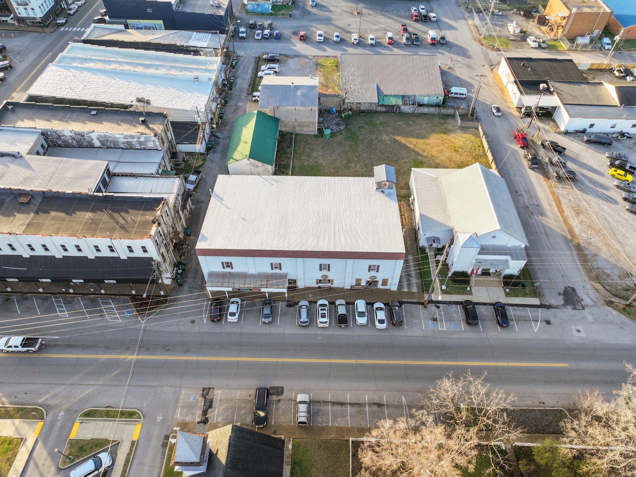 114 N Church Street Waverly TN 37185