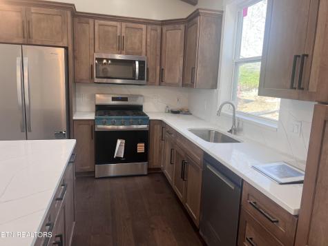 114 Britton Lane Crossville TN 38558