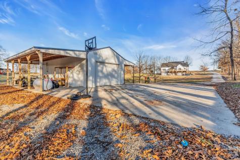 5574 Dowlen Road Cedar Hill TN 37032