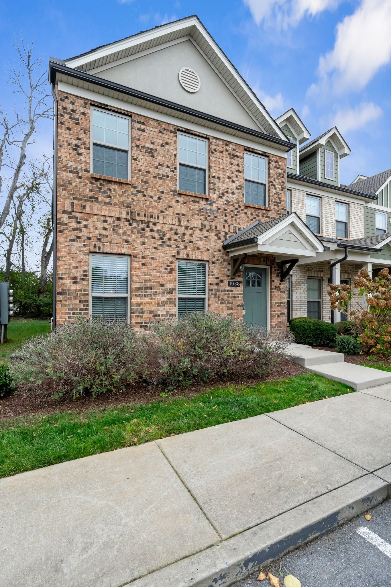 1038 Emery Bay Circle Hendersonville TN 37075