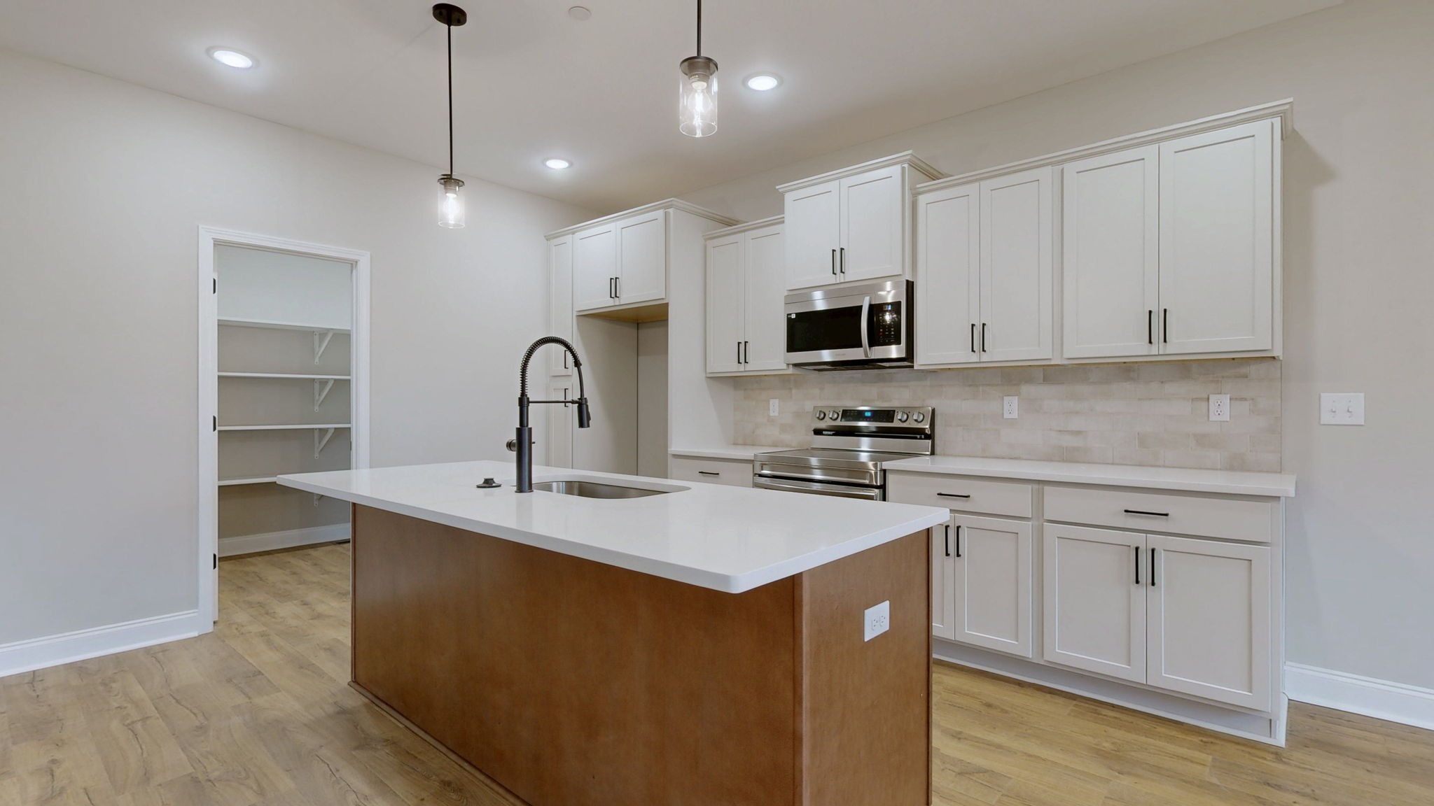 1417 Rooster Ridge Road Pleasant View TN 37146