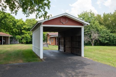 1386 Long Hollow Pike Gallatin TN 37066