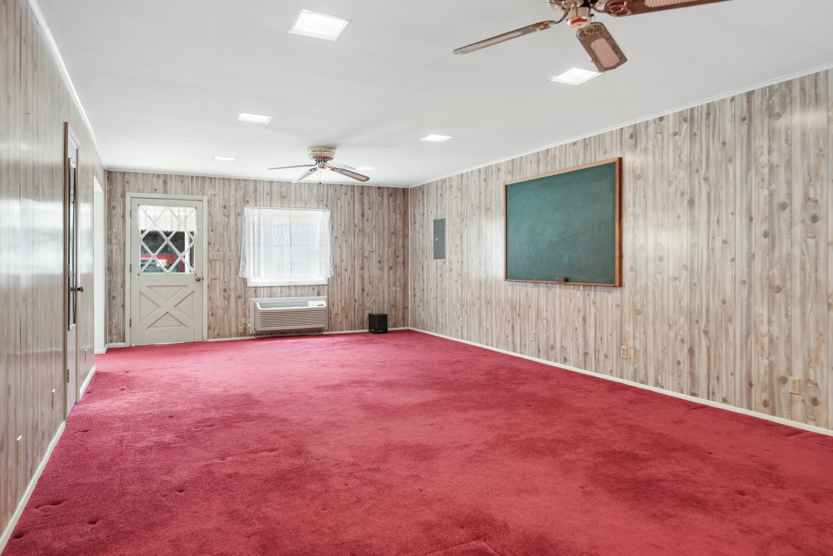 1386 Long Hollow Pike Gallatin TN 37066