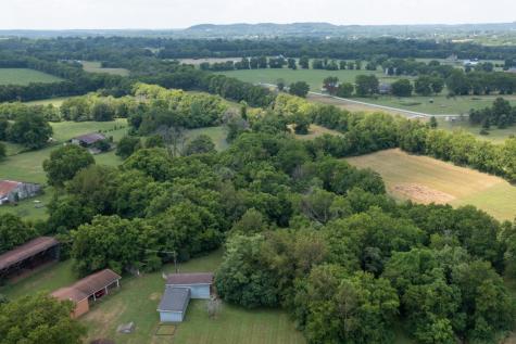 1386 Long Hollow Pike Gallatin TN 37066