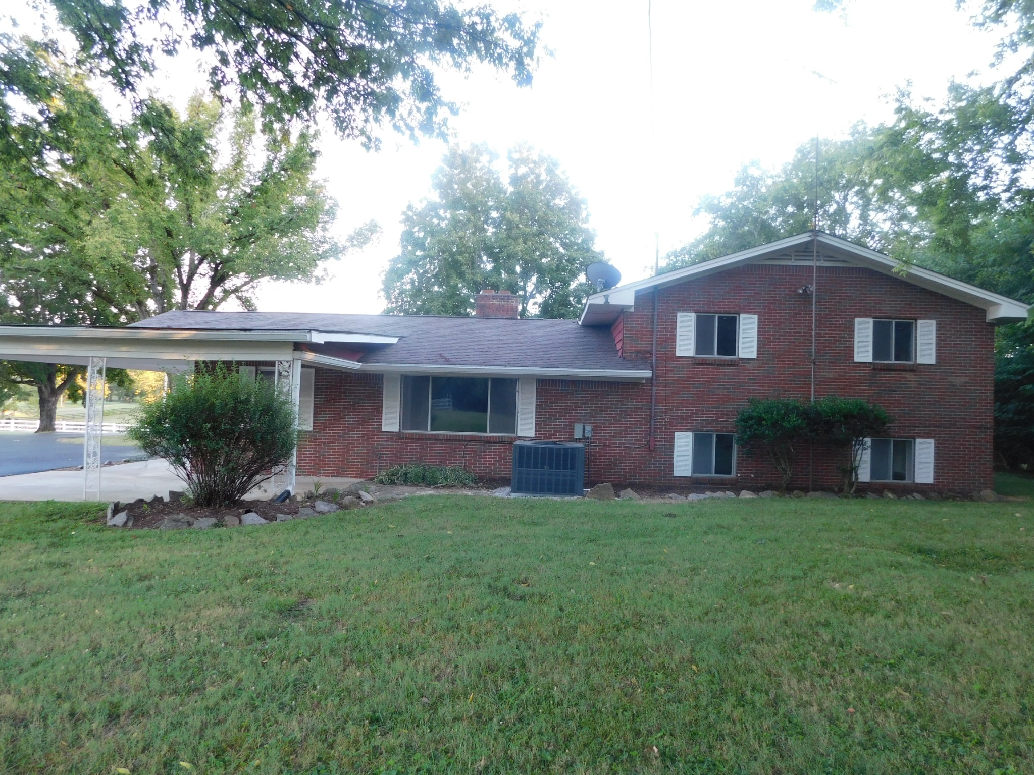 1386 Long Hollow Pike Gallatin TN 37066