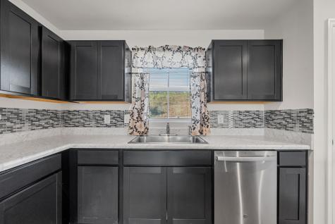 2306 Brokeshire Drive White House TN 37188