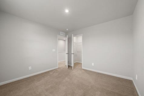 2306 Brokeshire Drive White House TN 37188