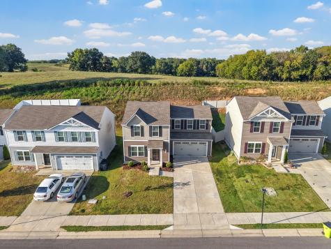 2306 Brokeshire Drive White House TN 37188