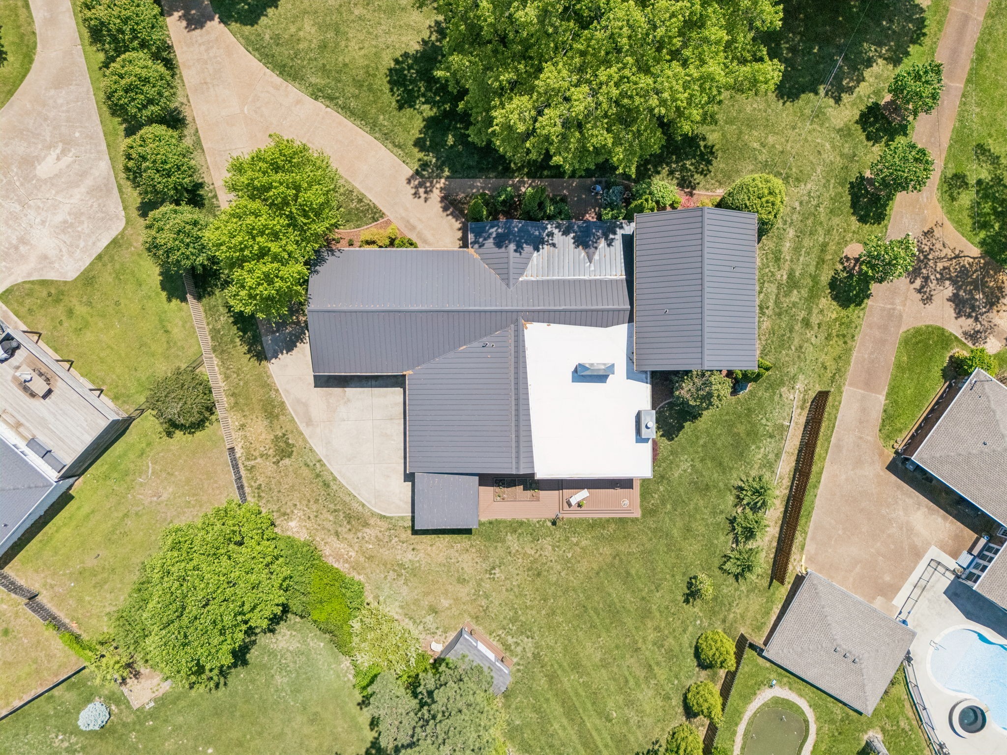8016 Cloverland Drive Nashville TN 37211
