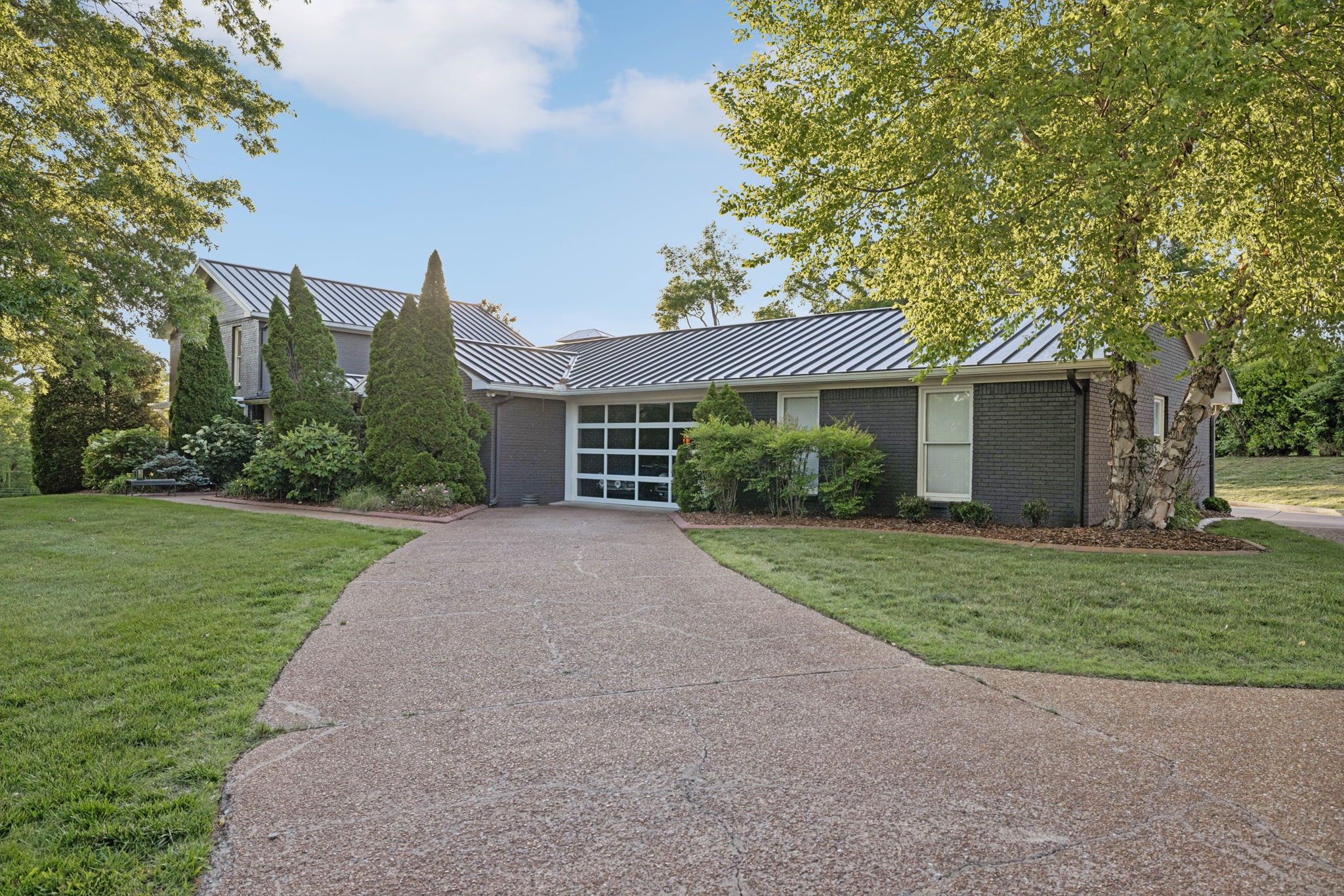 8016 Cloverland Drive Nashville TN 37211