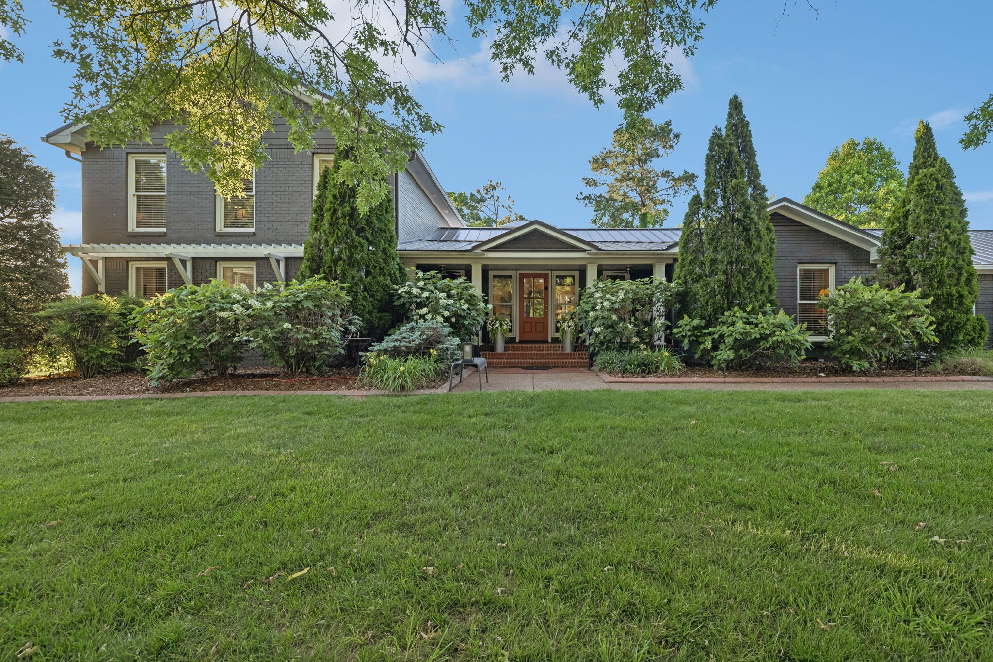 8016 Cloverland Drive Nashville TN 37211