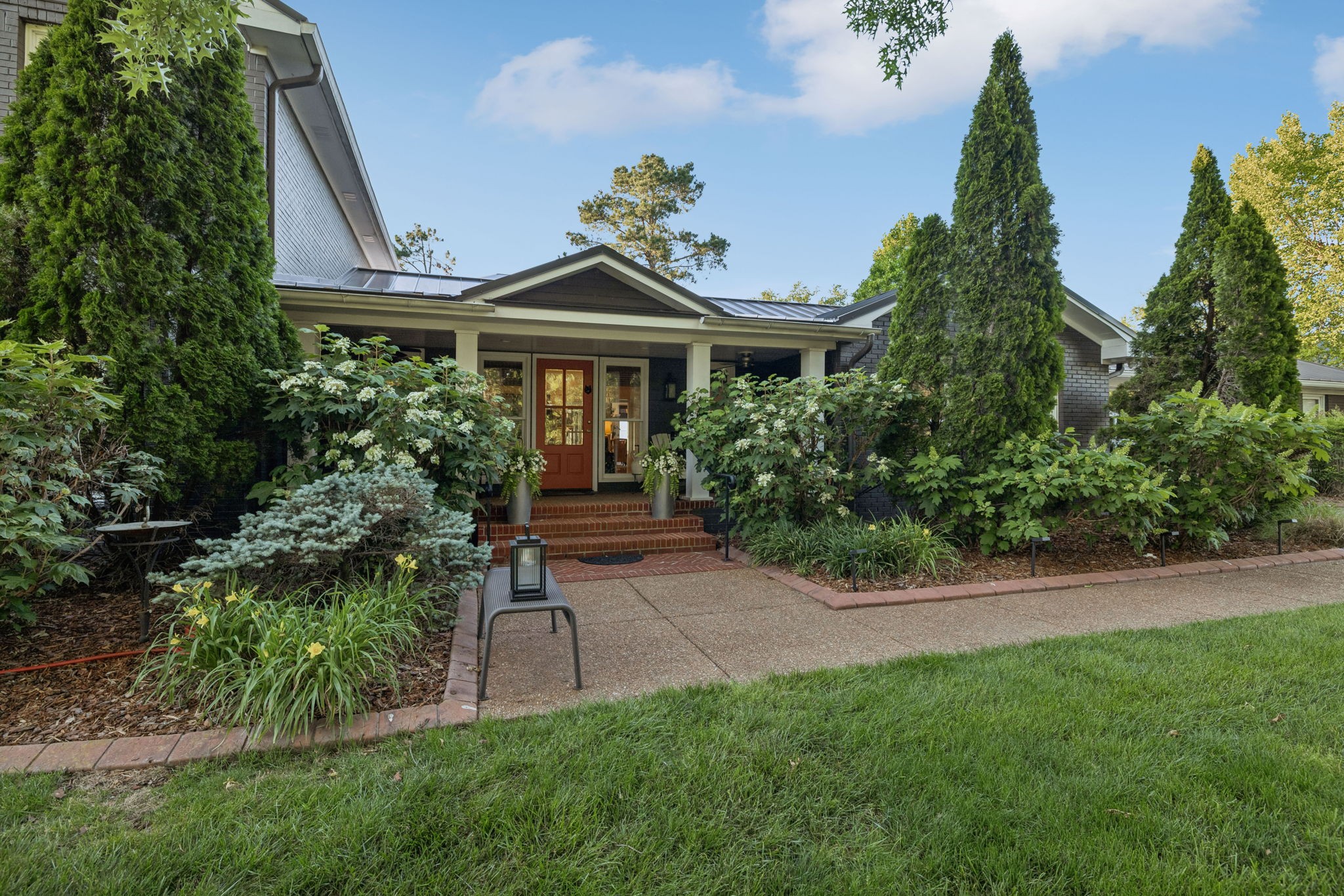 8016 Cloverland Drive Nashville TN 37211