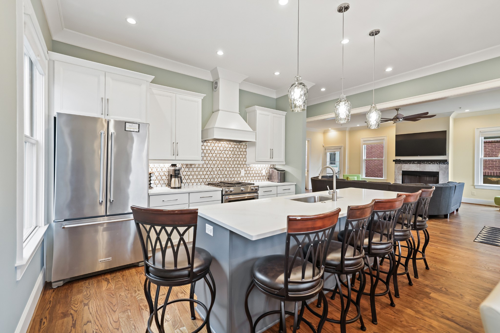 818 Shelby Avenue Nashville TN 37206