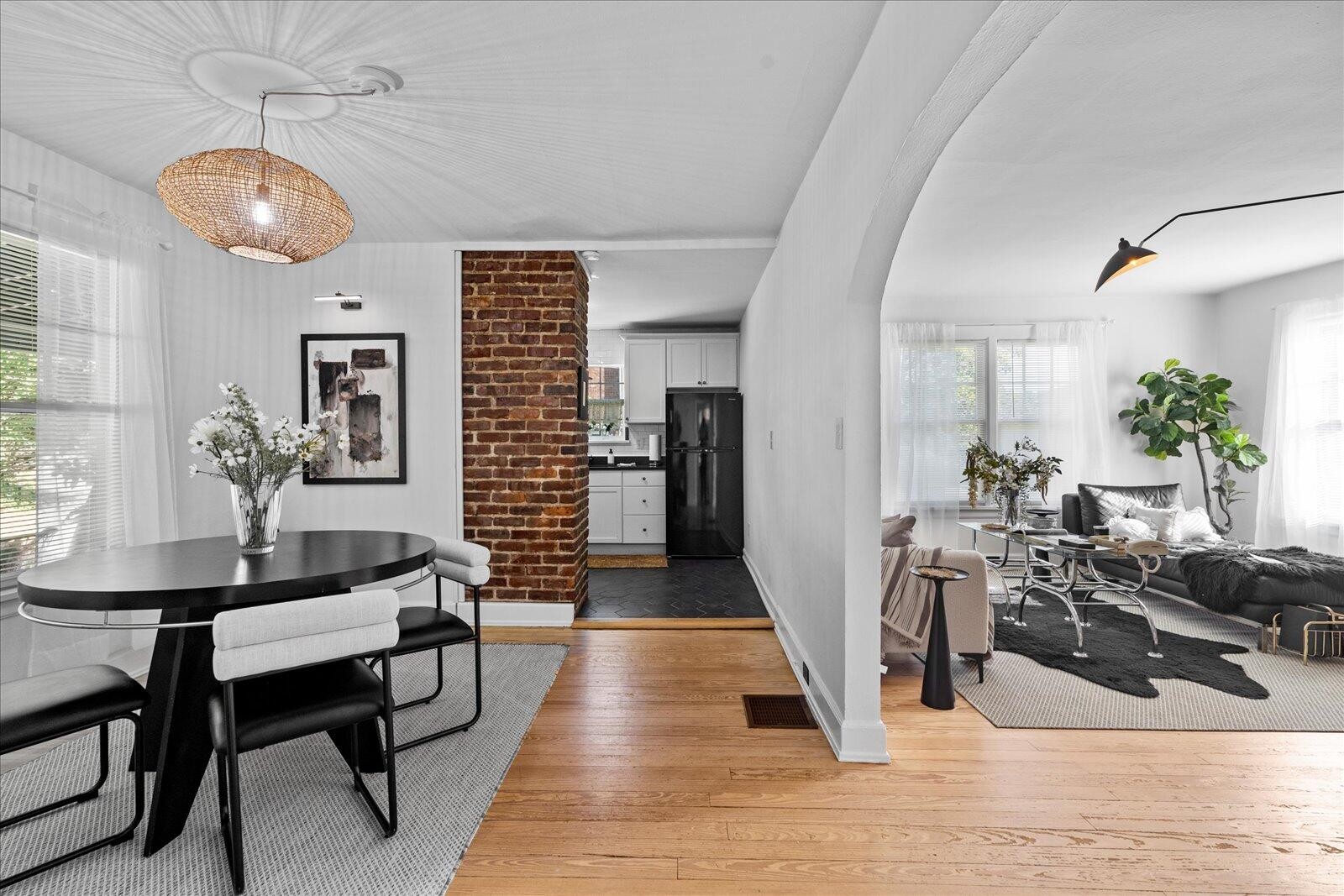 5301 Street Elmo Avenue Chattanooga TN 37409