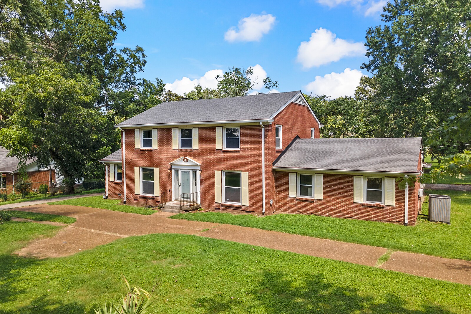 2956 Mcgavock Pike Nashville TN 37214