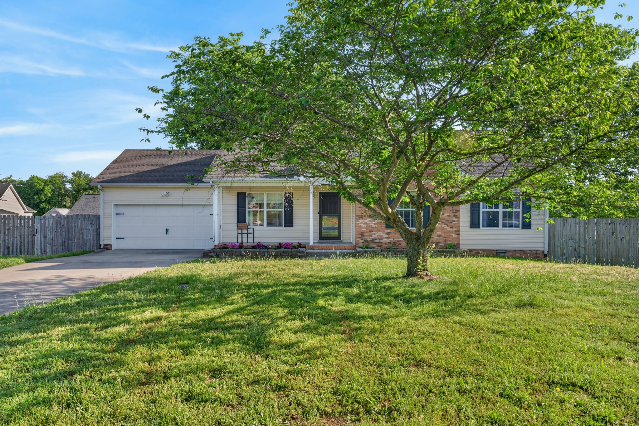 327 White Birch Court Clarksville TN 37042