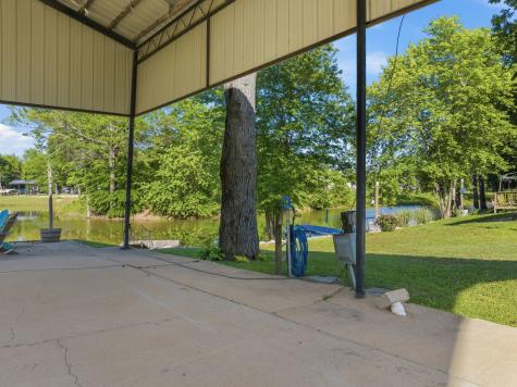 0 Jakes Point Decaturville TN 38329