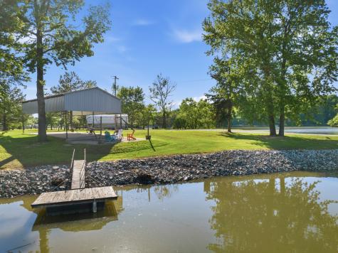 0 Jakes Point Decaturville TN 38329
