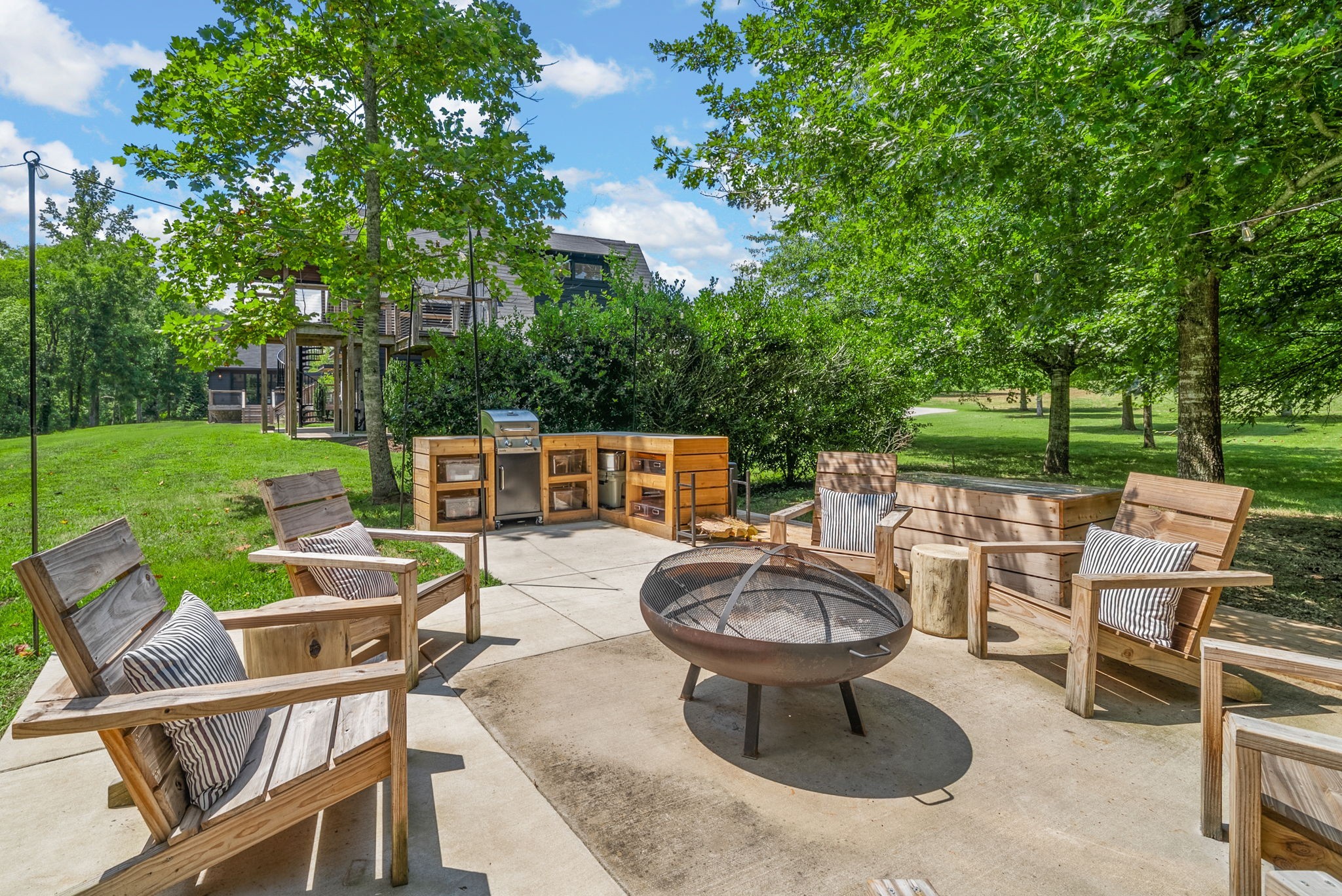 84 Judd Lane Lancaster TN 38569