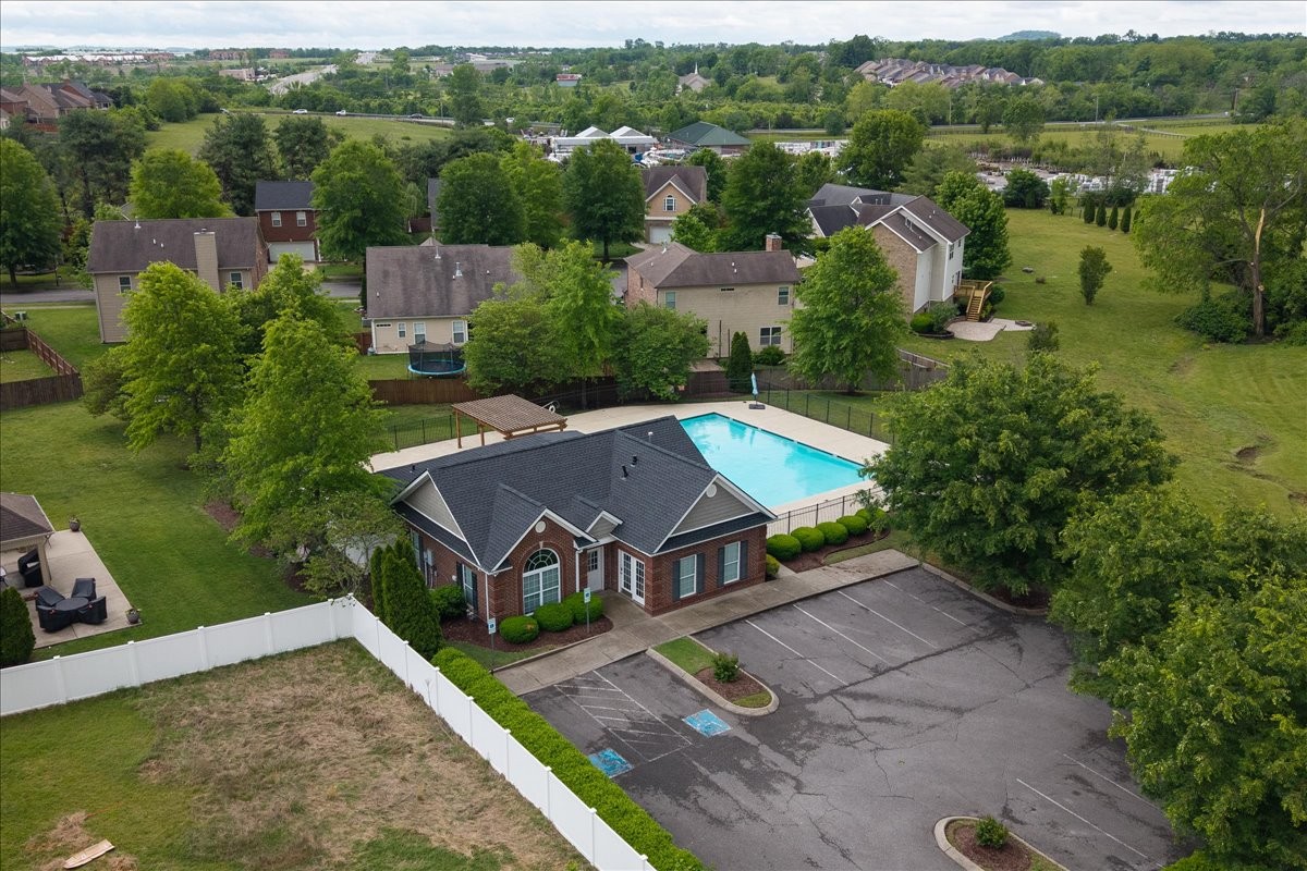400 Stratford Park Boulevard Gallatin TN 37066