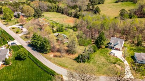 170 N Leath Road Portland TN 37148