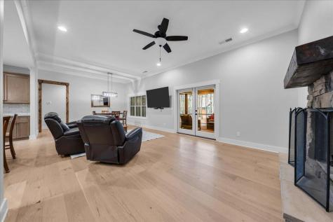 3590 Crockett Pointe Jasper TN 37347