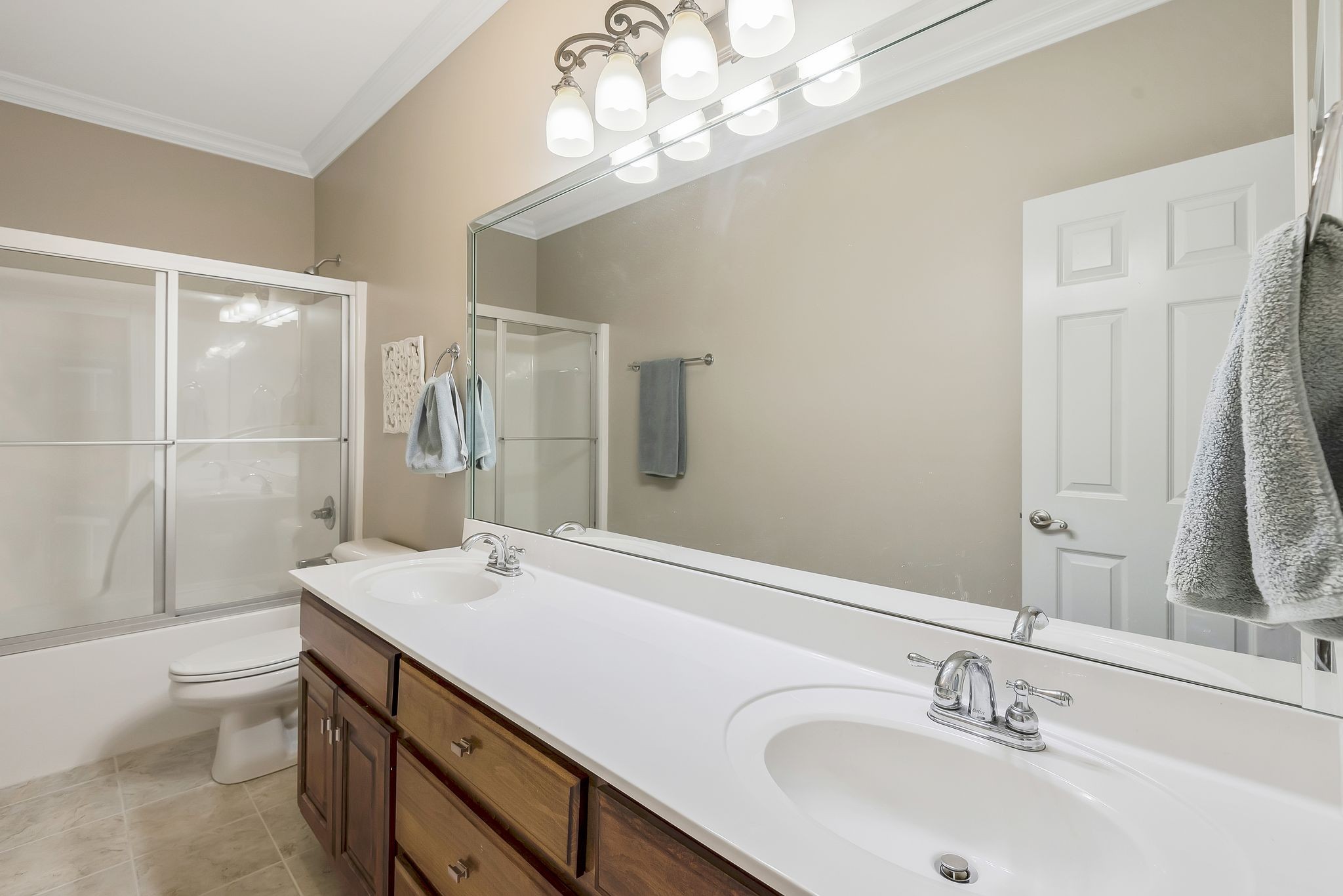 203 Keene Vly, N Hendersonville TN 37075