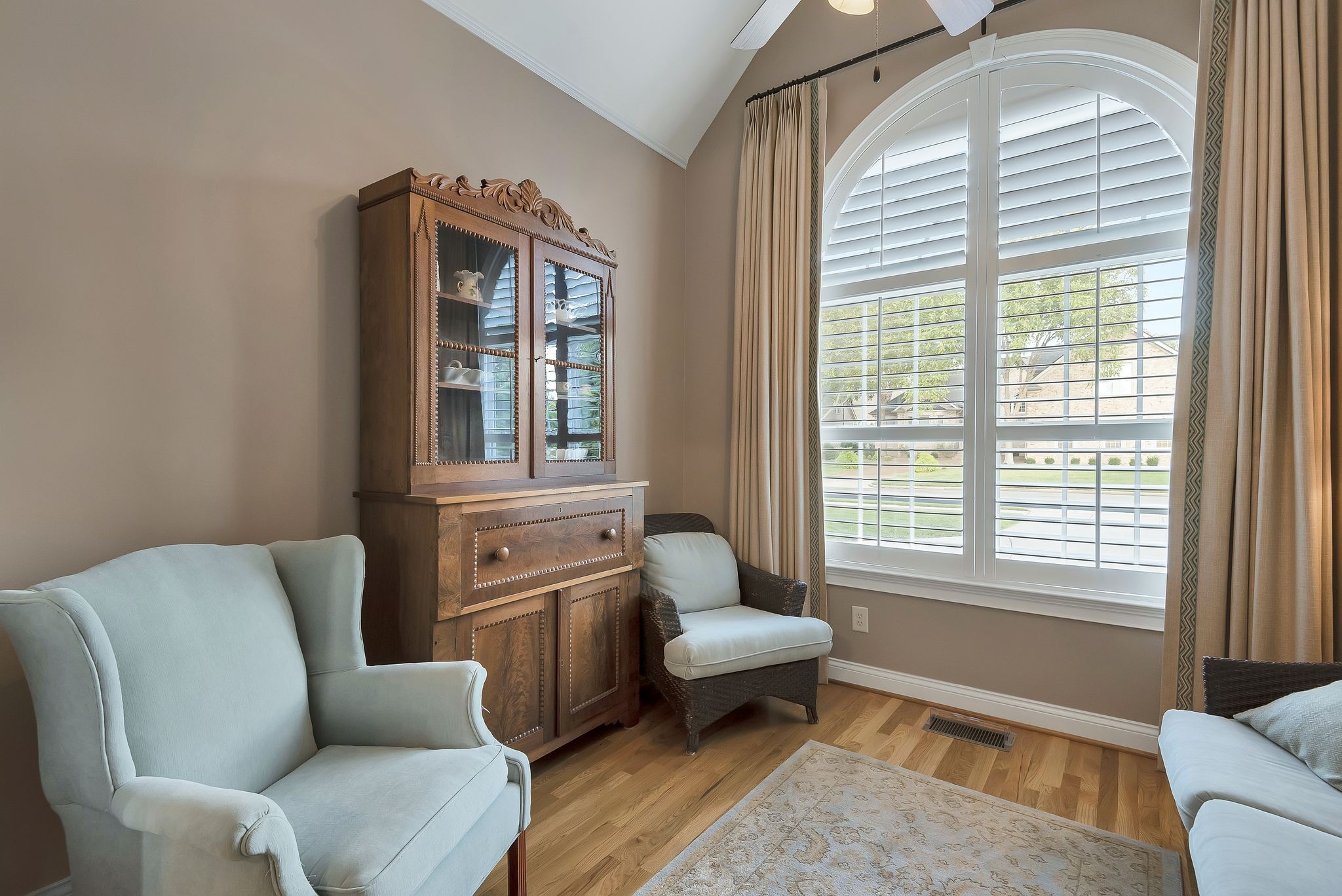 203 Keene Vly, N Hendersonville TN 37075
