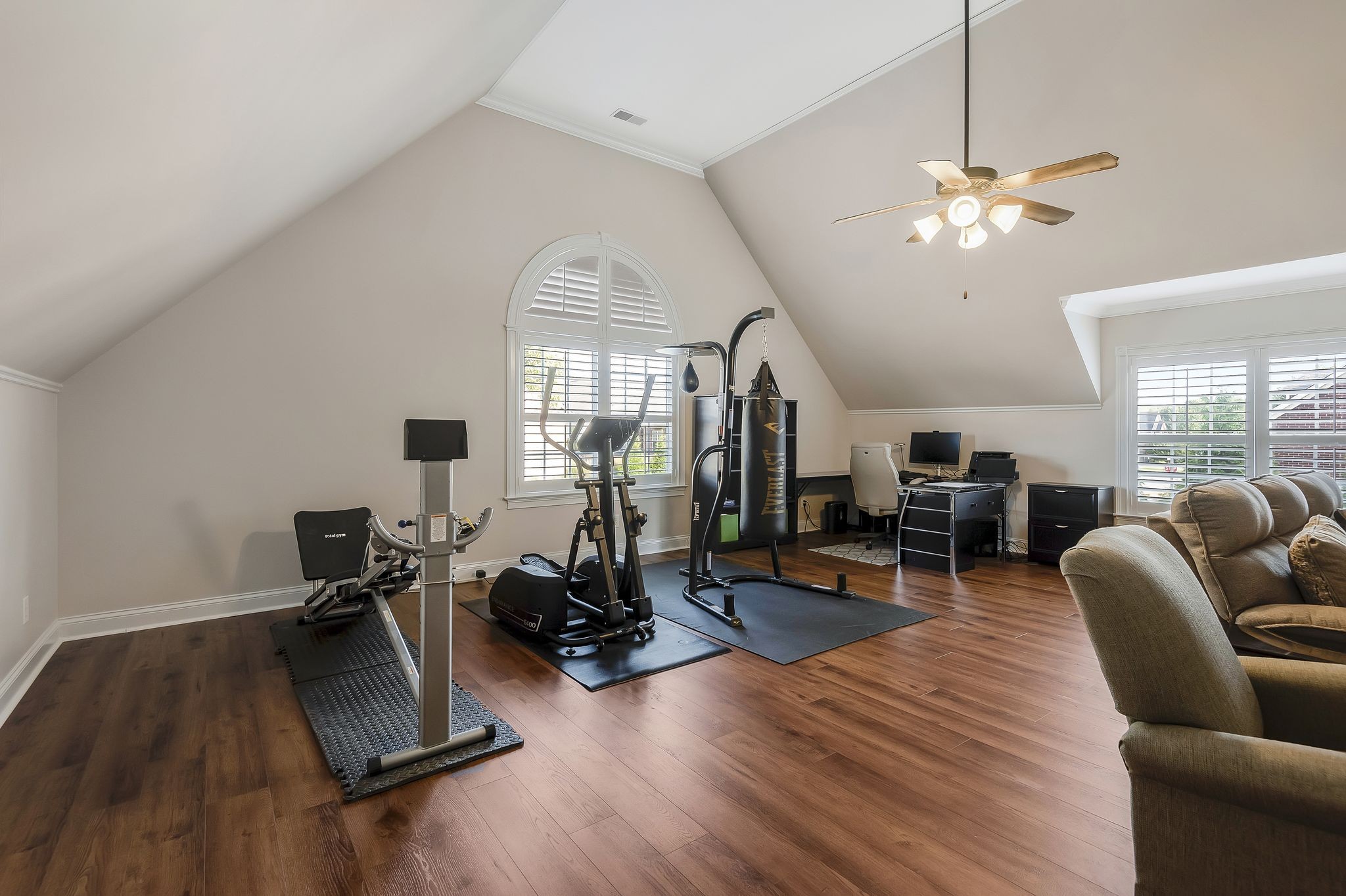 203 Keene Vly, N Hendersonville TN 37075