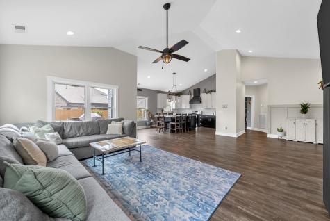 1323 Whispering Oaks Drive Lebanon TN 37090