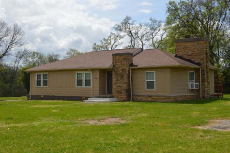 305 Peacock Street Bell Buckle TN 37020