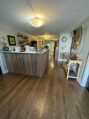 628 W Iris Drive Nashville TN 37204