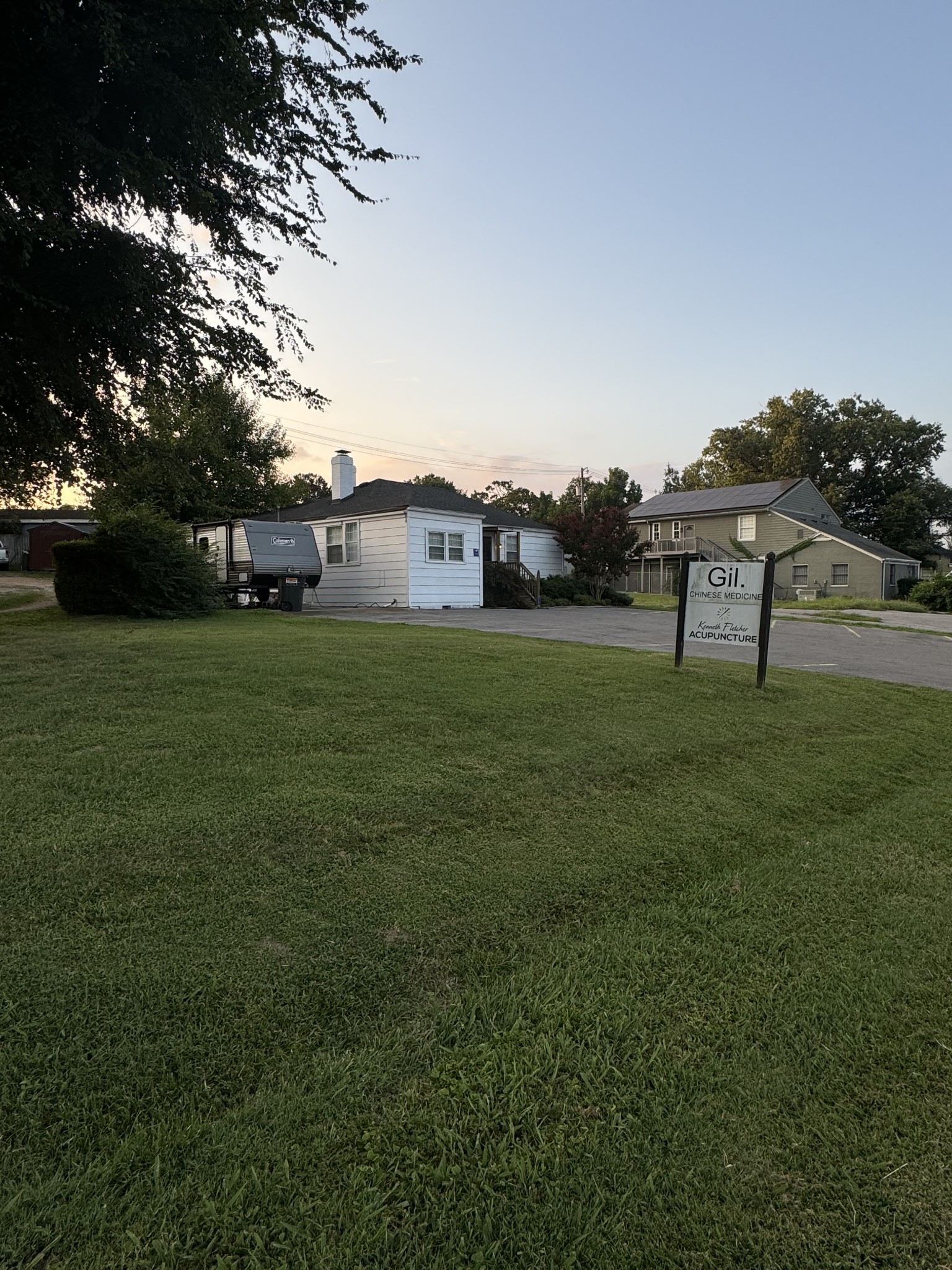 628 W Iris Drive Nashville TN 37204