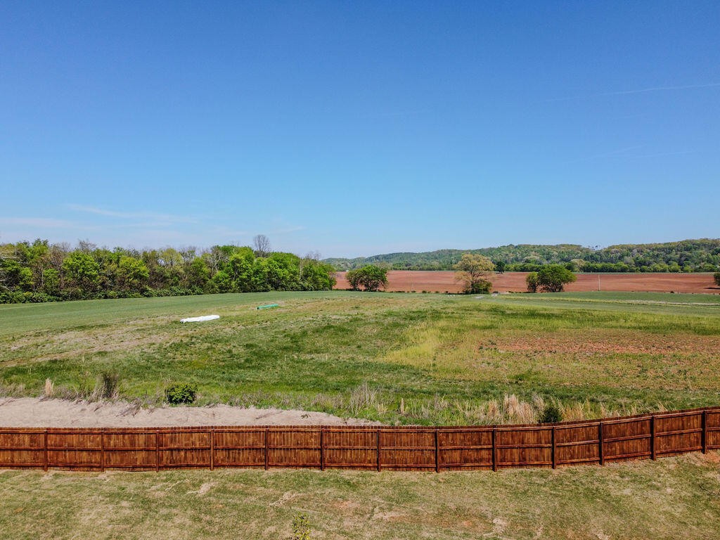 180 Crescent Circle Niota TN 37826