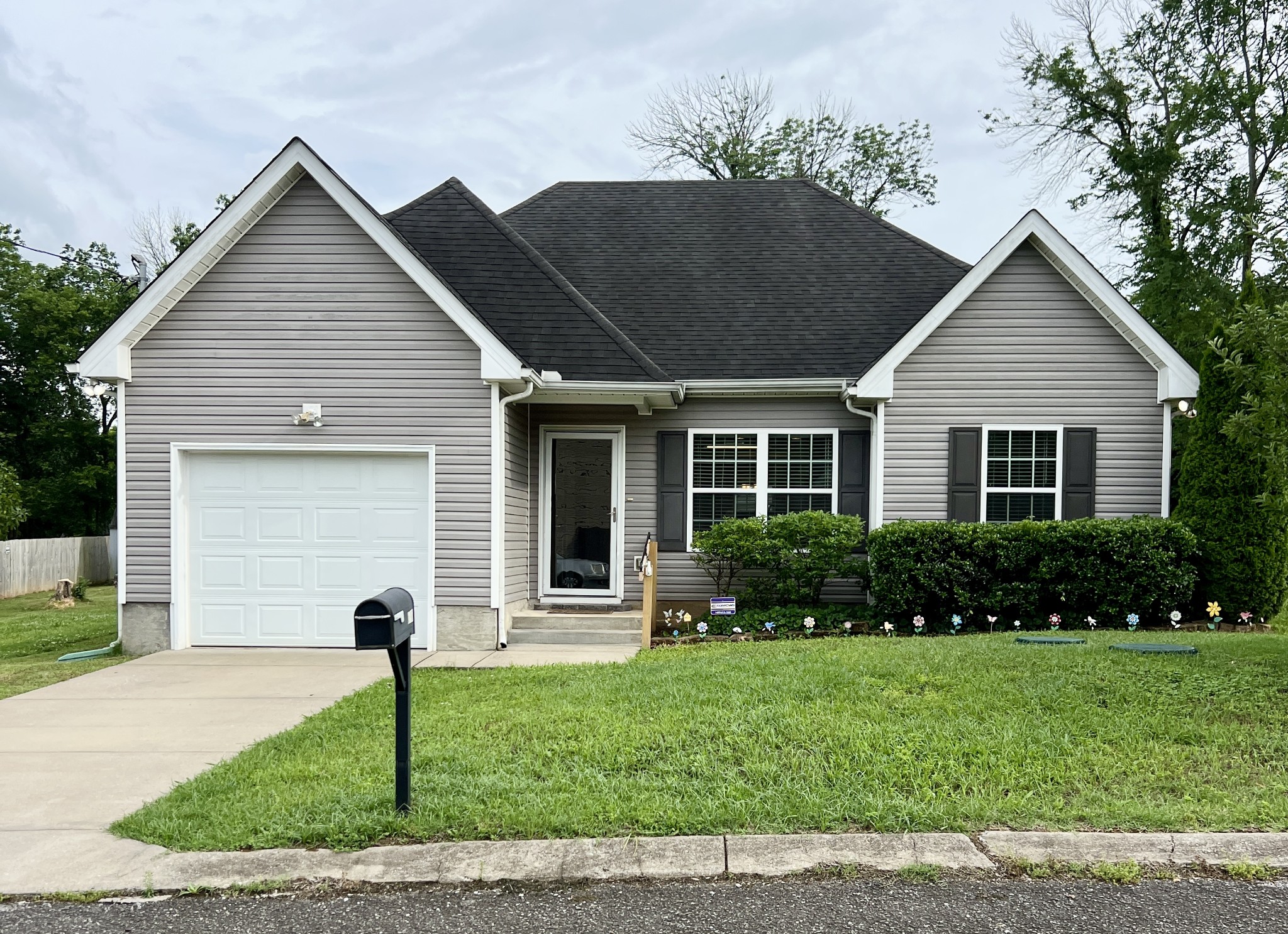 616 Niagra Lane Murfreesboro TN 37129