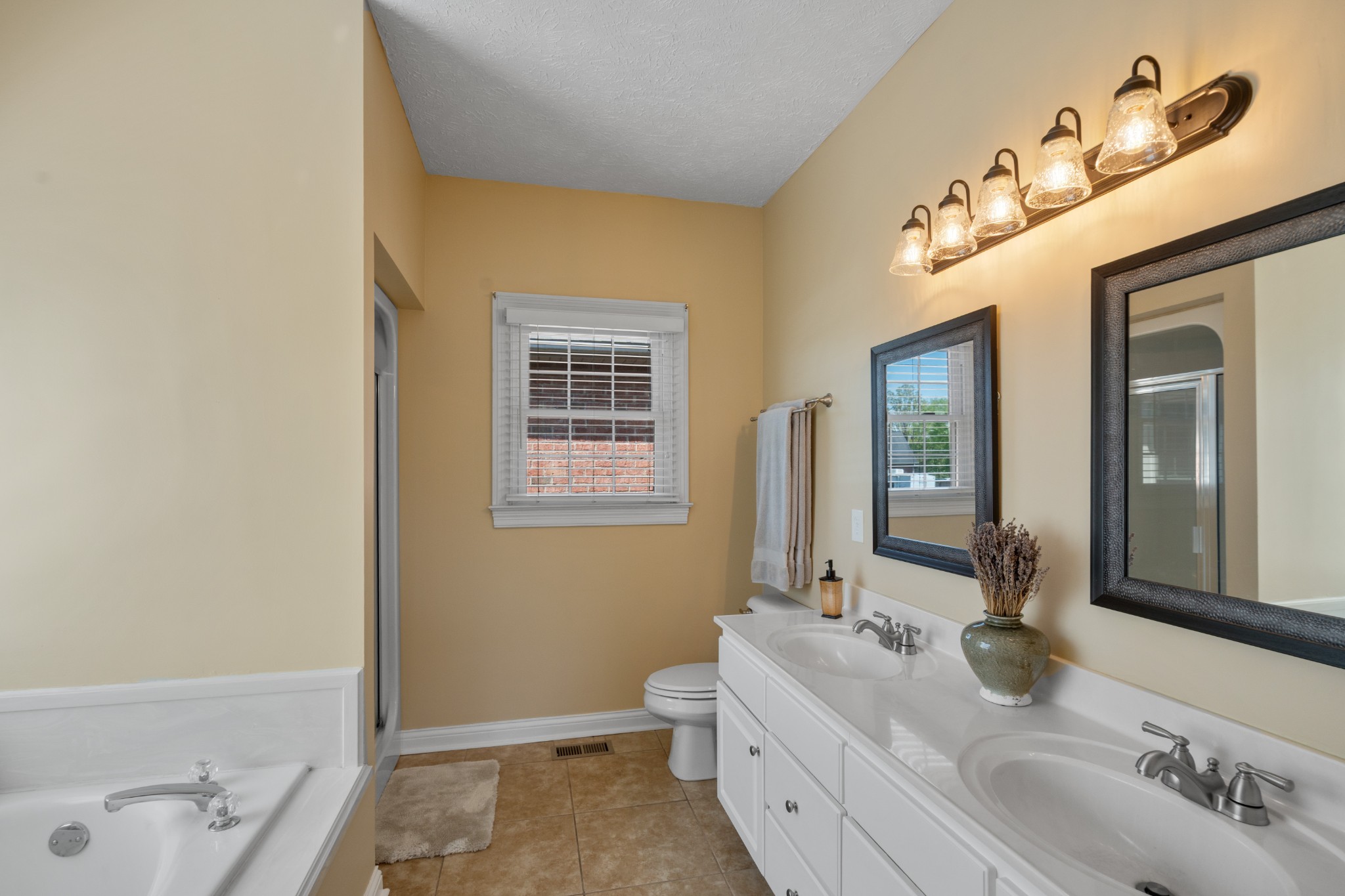 1118 Jessica Drive Lebanon TN 37087