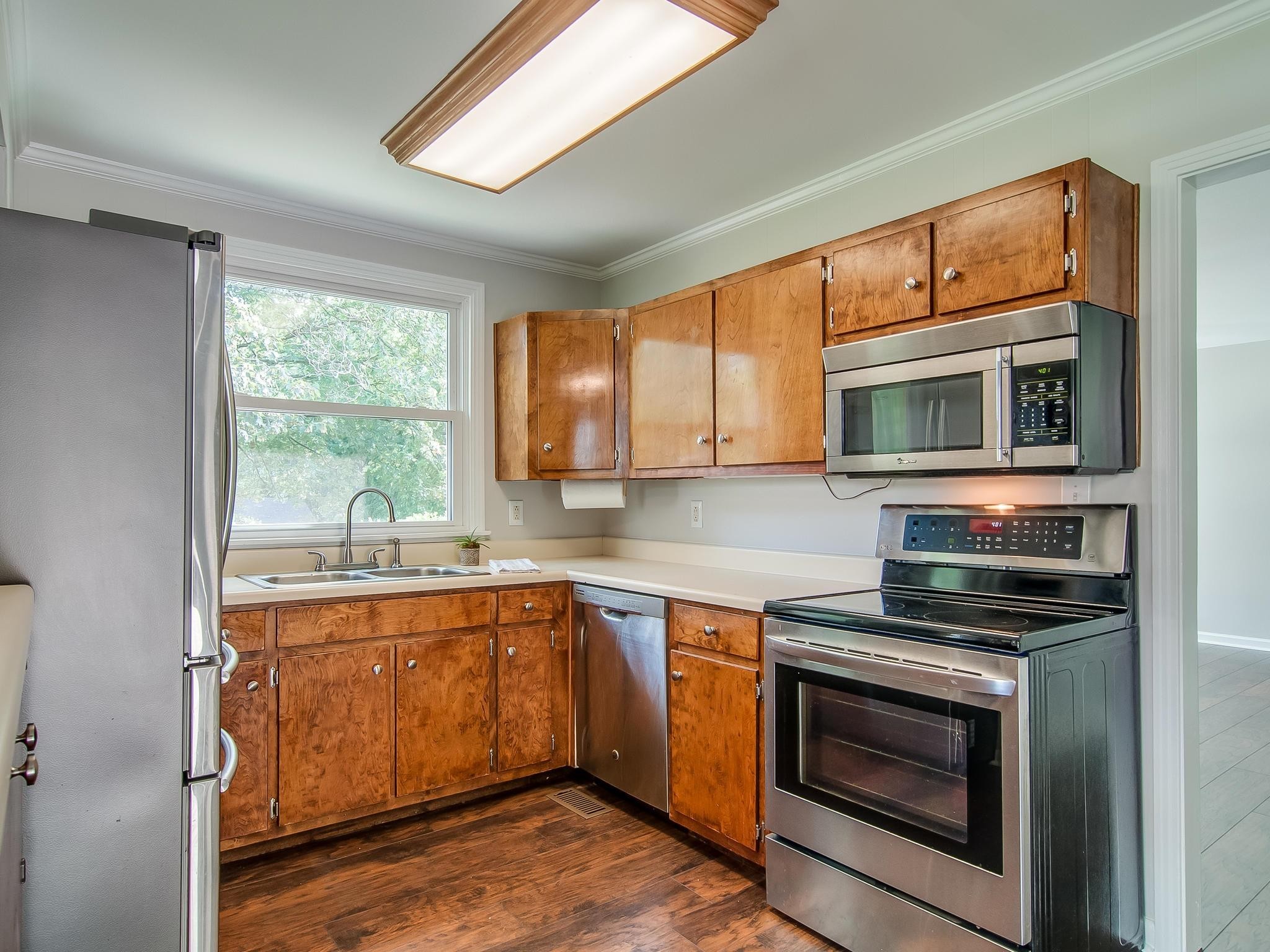 202 Pleasant Drive Columbia TN 38401