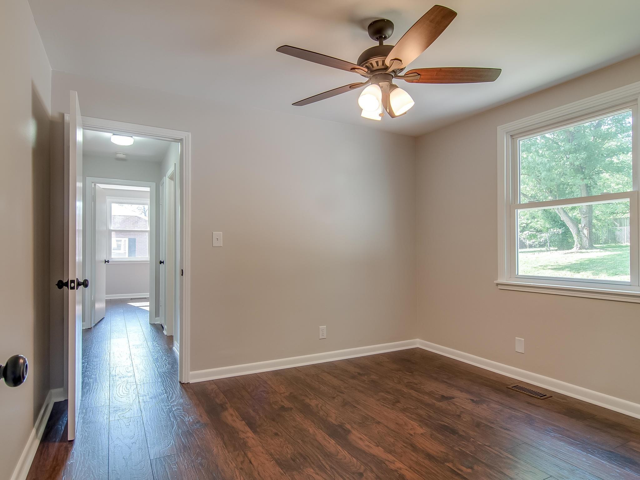 202 Pleasant Drive Columbia TN 38401