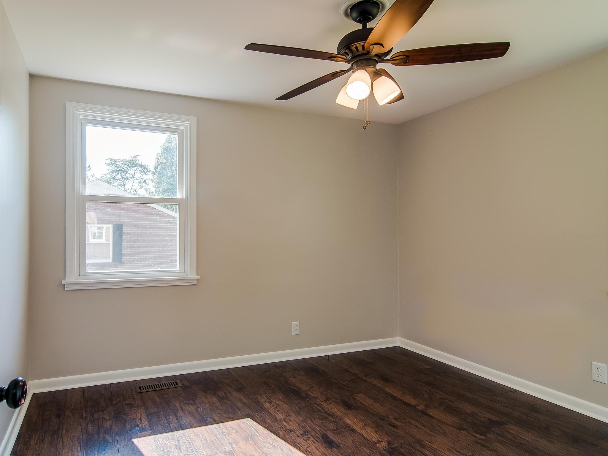 202 Pleasant Drive Columbia TN 38401