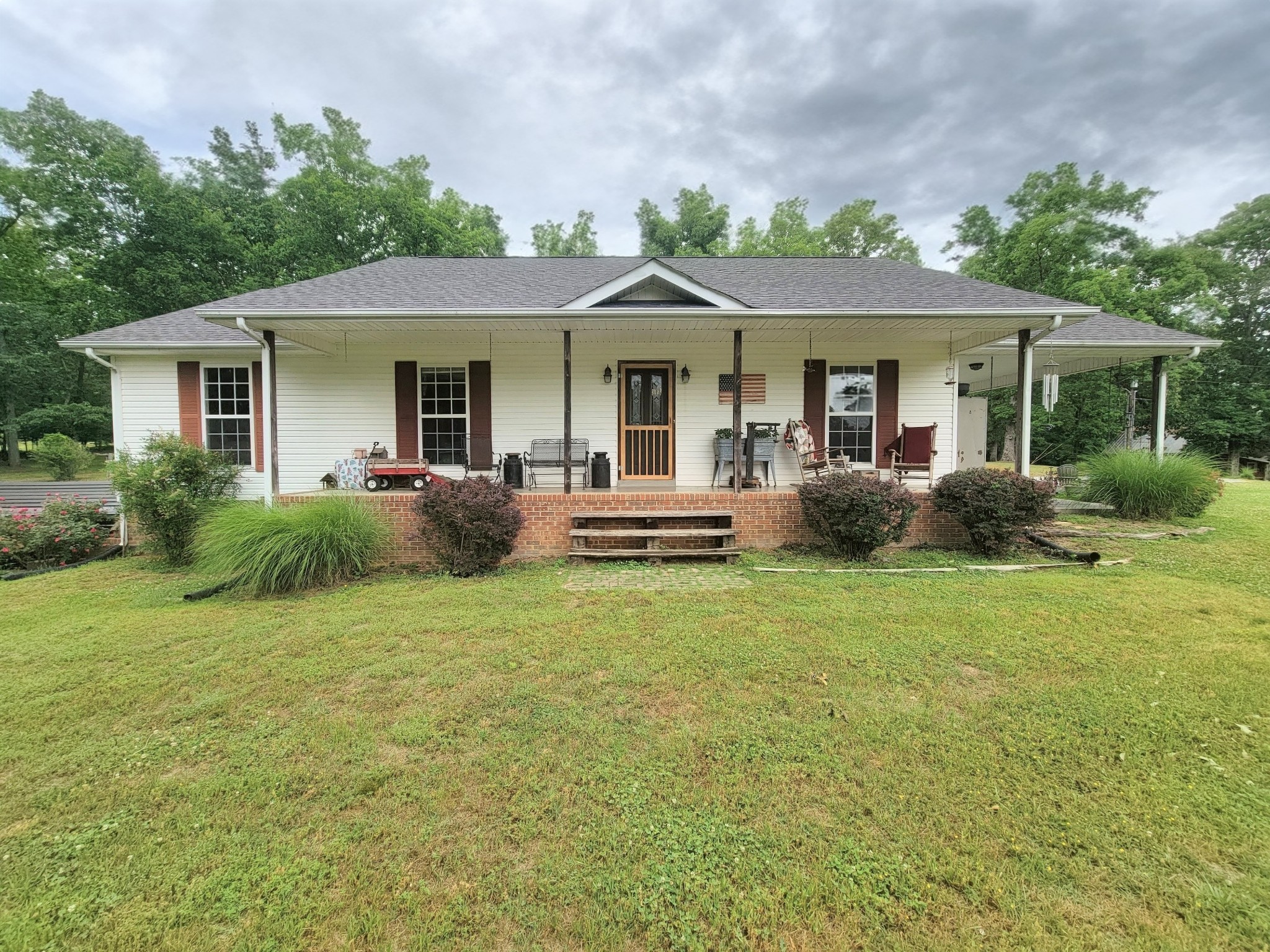 1089 Jim Clark Road Erin TN 37061