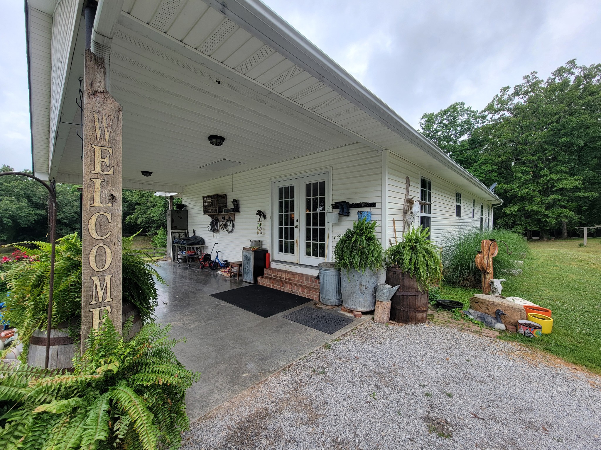 1089 Jim Clark Road Erin TN 37061